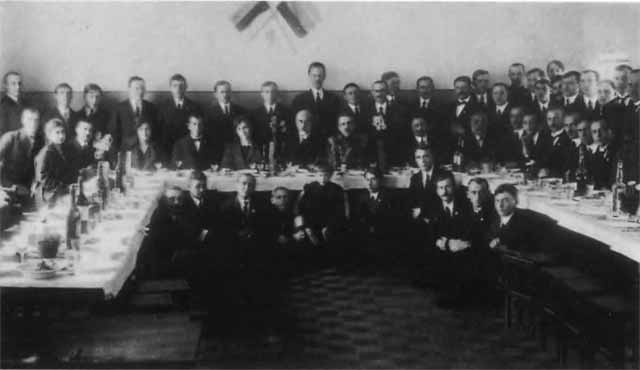 Иллюстрация к книге — Деникин [i_085.jpg]