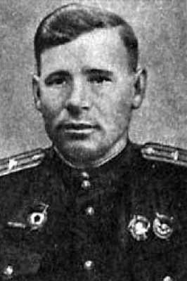 Иллюстрация к книге — На службе у бога войны. В прицеле черный крест [i_023.jpg]