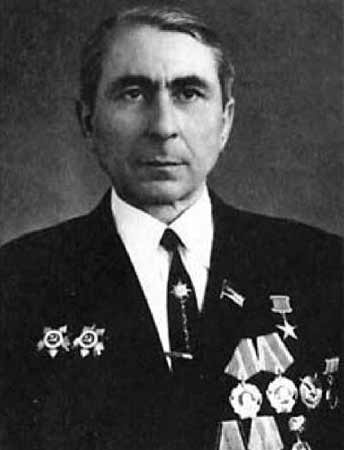 Иллюстрация к книге — На службе у бога войны. В прицеле черный крест [i_029.jpg]