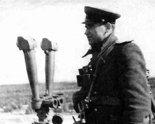 Иллюстрация к книге — На службе у бога войны. В прицеле черный крест [i_031.jpg]