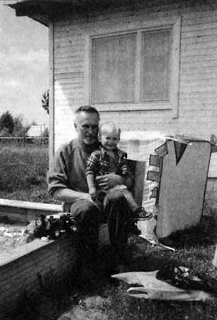 Иллюстрация к книге — На службе у бога войны. В прицеле черный крест [i_050.jpg]