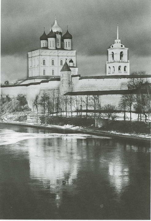 Иллюстрация к книге — Княгиня Ольга [i_042.jpg]