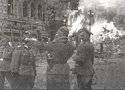 Иллюстрация к книге — 1941 год глазами немцев. Березовые кресты вместо железных [i_065.jpg]