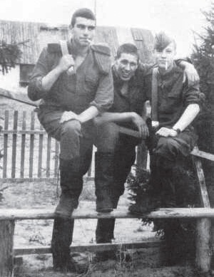 Иллюстрация к книге — Быть Сергеем Довлатовым. Традегия веселого человека [i_003.jpg]