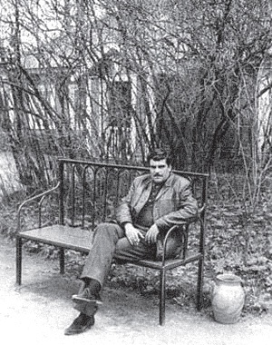 Иллюстрация к книге — Быть Сергеем Довлатовым. Традегия веселого человека [i_011.jpg]