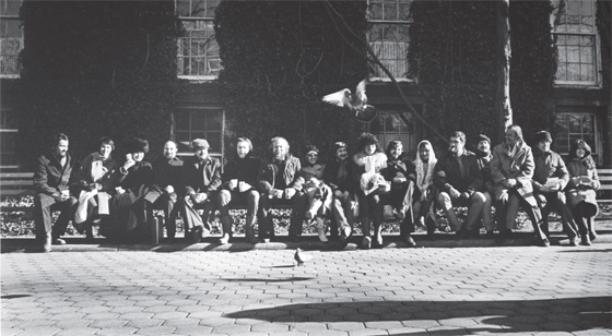 Иллюстрация к книге — Быть Сергеем Довлатовым. Традегия веселого человека [i_038.jpg]