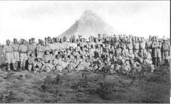 Иллюстрация к книге — &quot;Гнуснейшие из гнусных&quot; [_27.jpg]