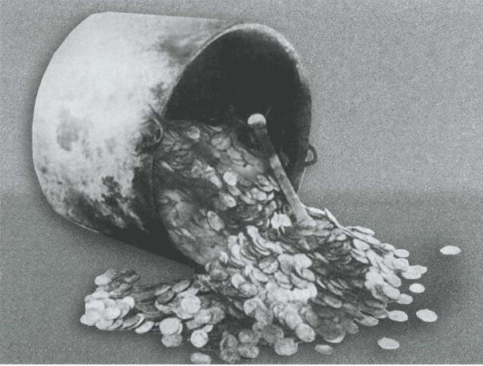 Иллюстрация к книге — Юрий Звенигородский [i_026.jpg]