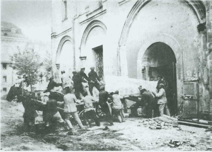 Иллюстрация к книге — Юрий Звенигородский [i_037.jpg]