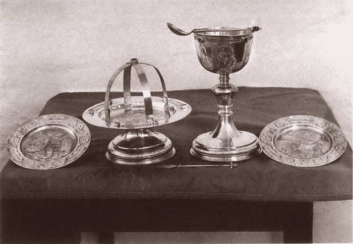 Иллюстрация к книге — Царица Евдокия [i_021.jpg]