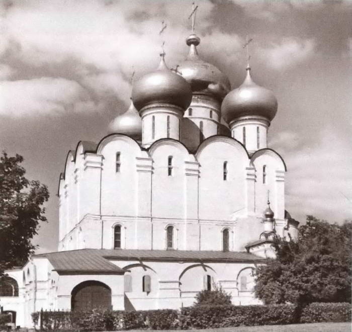 Иллюстрация к книге — Царица Евдокия [i_071.jpg]