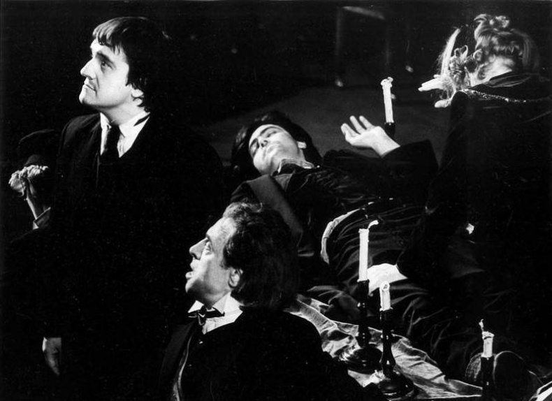 Иллюстрация к книге — Петр Фоменко. Энергия заблуждения [i_008.jpg]