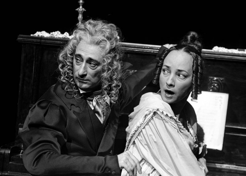 Иллюстрация к книге — Петр Фоменко. Энергия заблуждения [i_043.jpg]