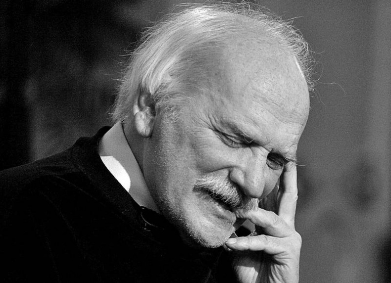 Иллюстрация к книге — Петр Фоменко. Энергия заблуждения [i_075.jpg]