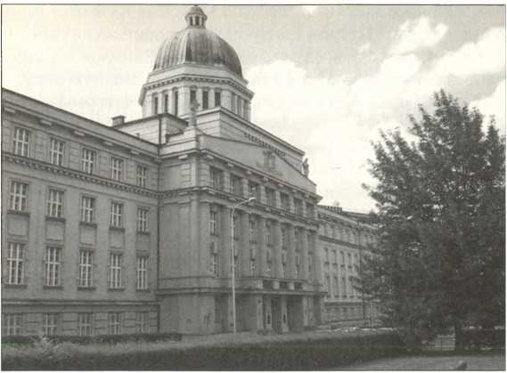 Иллюстрация к книге — Русская Прага [i_011.jpg]