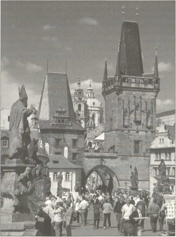 Иллюстрация к книге — Русская Прага [i_096.jpg]