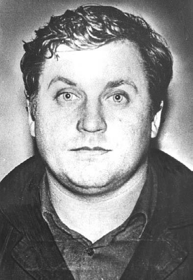 Иллюстрация к книге — Бандитский Петербург. 25 лет спустя [vkl1_09.jpg]