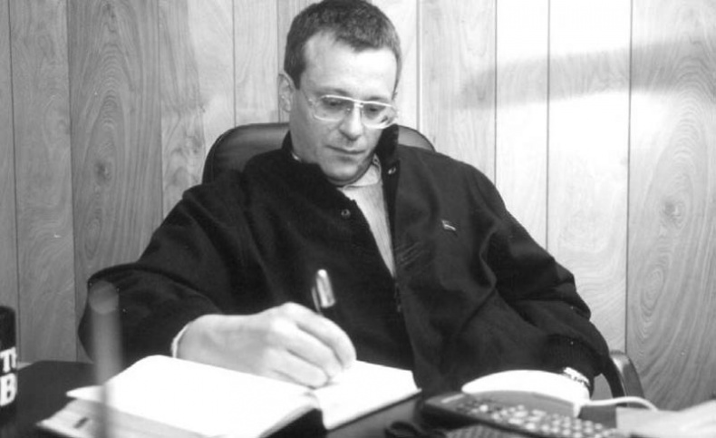 Иллюстрация к книге — Бандитский Петербург. 25 лет спустя [vkl2_03_2.jpg]