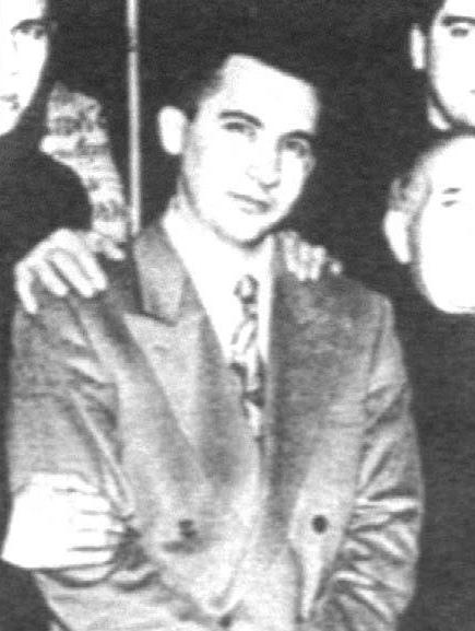 Иллюстрация к книге — Бандитский Петербург. 25 лет спустя [vkl2_04.jpg]