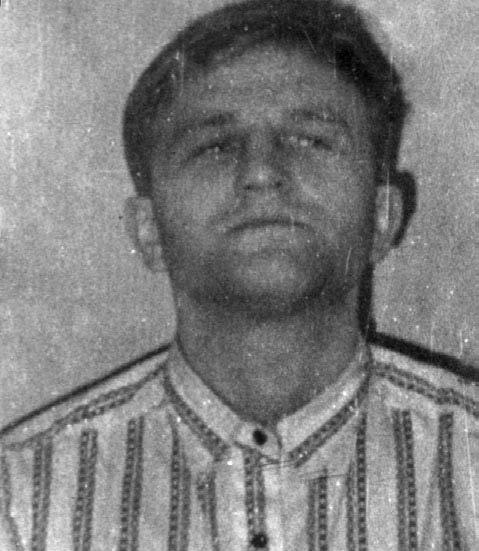 Иллюстрация к книге — Бандитский Петербург. 25 лет спустя [vkl2_05_2.jpg]