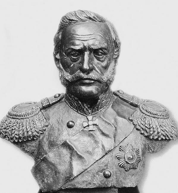 Иллюстрация к книге — Подлинная история Дома Романовых. Путь к святости [i_087.jpg]