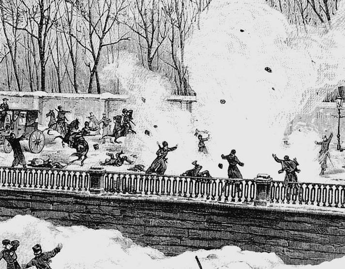 Иллюстрация к книге — Подлинная история Дома Романовых. Путь к святости [i_093.jpg]