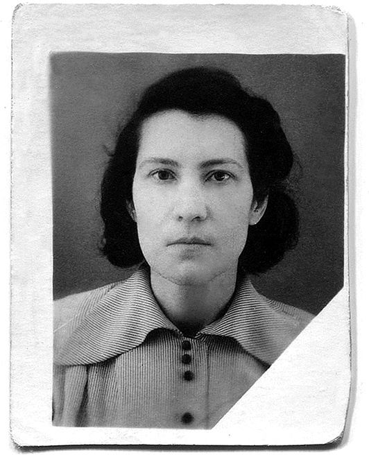 Иллюстрация к книге — Наша счастливая треклятая жизнь [i_019.jpg]