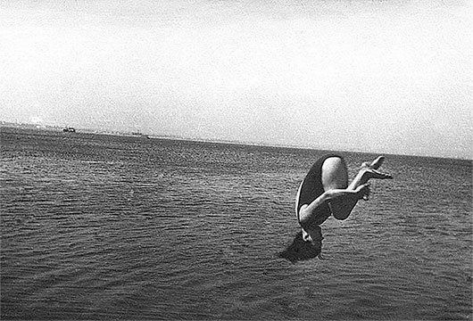 Иллюстрация к книге — Наша счастливая треклятая жизнь [i_030.jpg]