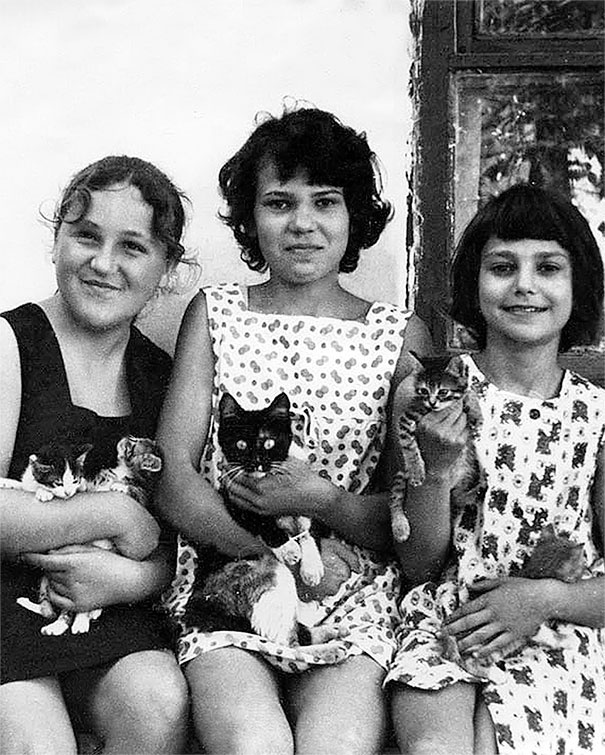 Иллюстрация к книге — Наша счастливая треклятая жизнь [i_034.jpg]