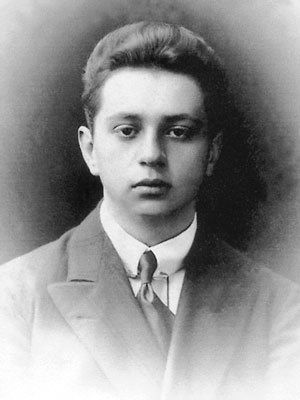 Иллюстрация к книге — Сидней Рейли. Подлинная история «короля шпионов» [i_052.jpg]