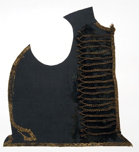 Иллюстрация к книге — Жертвы моды. Опасная одежда прошлого и наших дней [b00000455.jpg]