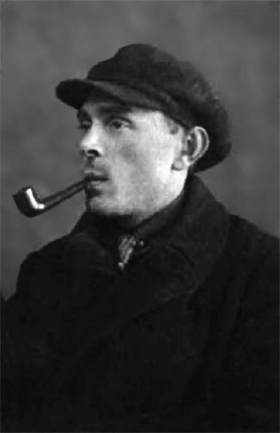 Иллюстрация к книге — Тайна гибели Сергея Есенина. «Черный человек» из ОГПУ [i_015.jpg]