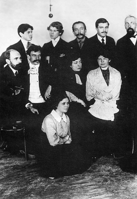 Иллюстрация к книге — Тайна гибели Сергея Есенина. «Черный человек» из ОГПУ [i_018.jpg]