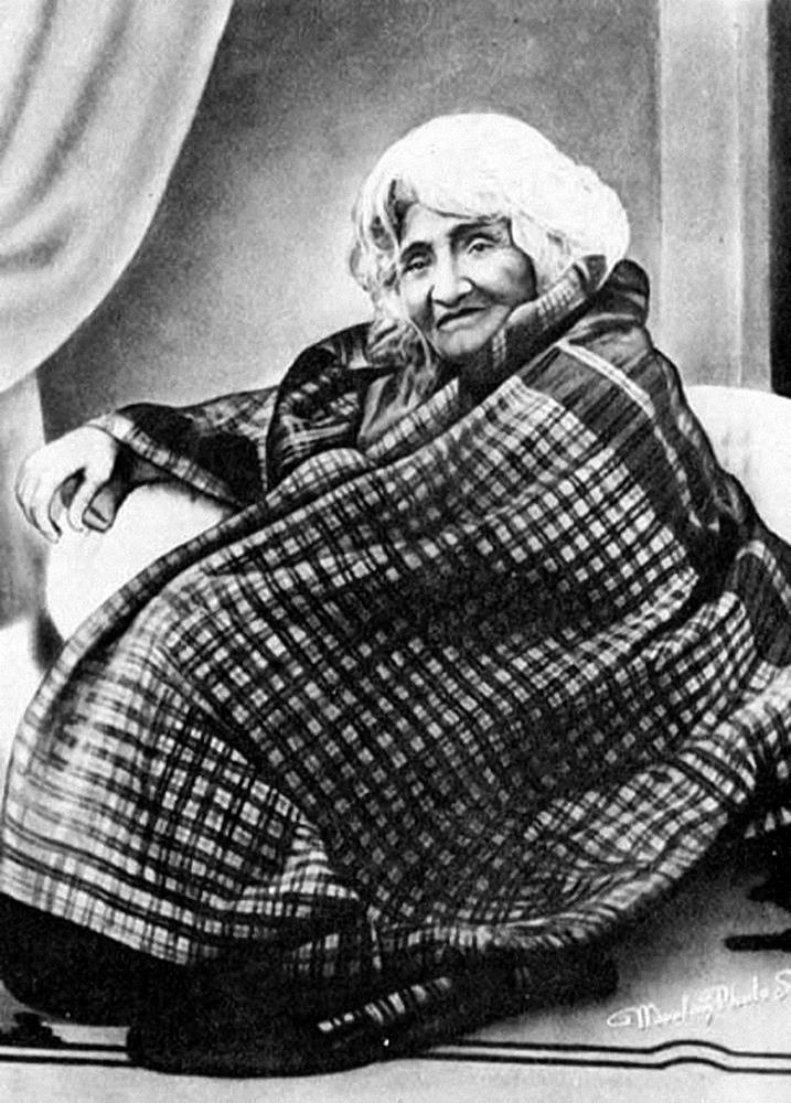 Иллюстрация к книге — Женщины Абсолюта [i_005.jpg]