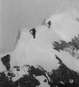 Иллюстрация к книге — В разреженном воздухе [i_006.jpg]