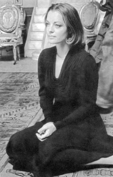 Иллюстрация к книге — Роми Шнайдер. История жизни и любви [_38.glavnoeljubit.1874god.jpg]