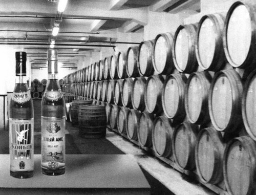 Иллюстрация к книге — Щёлоков [i_014.jpg]