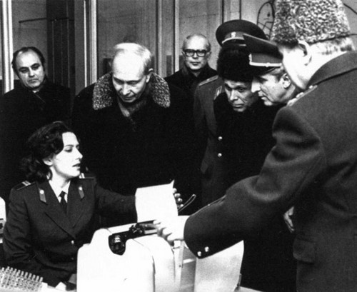 Иллюстрация к книге — Щёлоков [i_017.jpg]