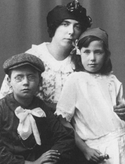 Иллюстрация к книге — Джойс [i_024.jpg]