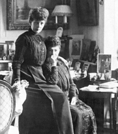 Иллюстрация к книге — Мария Федоровна [i_028.jpg]