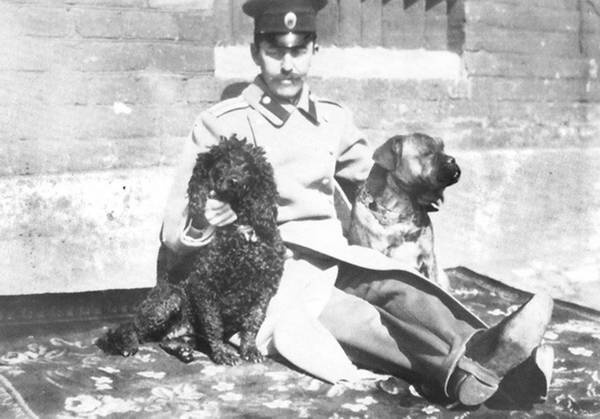 Иллюстрация к книге — Строгоновы. 500 лет рода. Выше только цари [i_247.jpg]