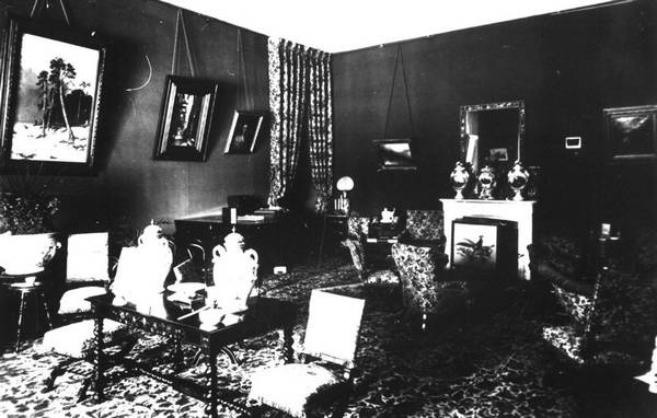 Иллюстрация к книге — Строгоновы. 500 лет рода. Выше только цари [i_357.jpg]