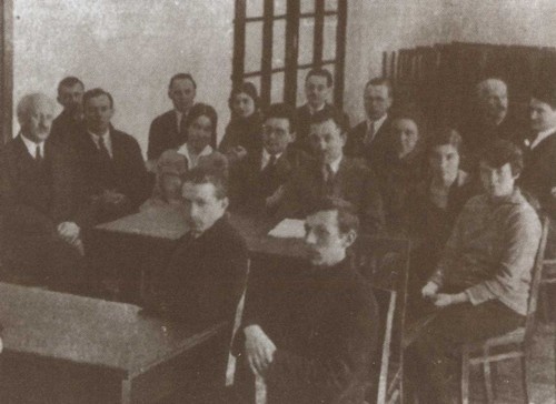 Иллюстрация к книге — Курчатов [i_020.jpg]