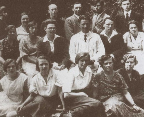 Иллюстрация к книге — Курчатов [i_023.jpg]