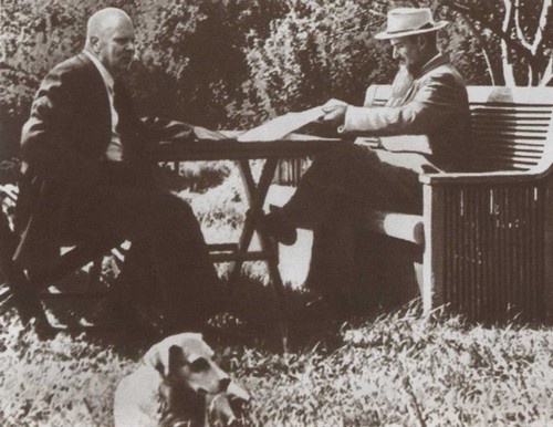 Иллюстрация к книге — Курчатов [i_037.jpg]