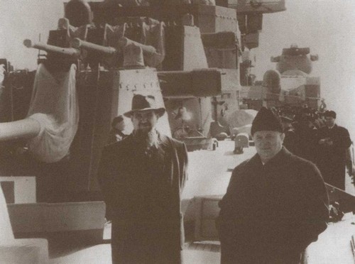 Иллюстрация к книге — Курчатов [i_041.jpg]