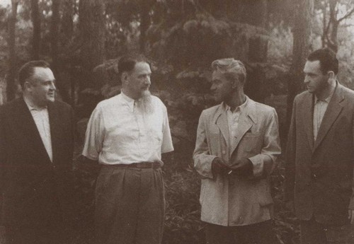 Иллюстрация к книге — Курчатов [i_046.jpg]