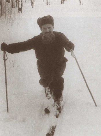 Иллюстрация к книге — Курчатов [i_054.jpg]