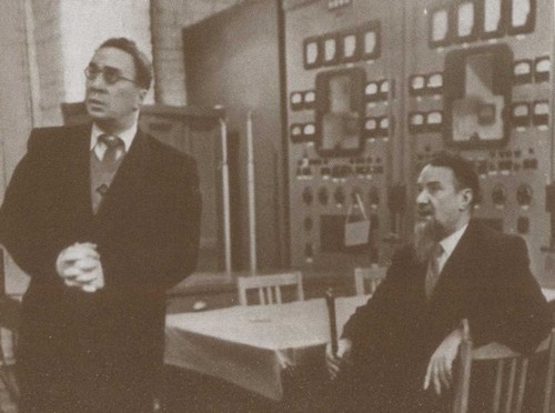 Иллюстрация к книге — Курчатов [i_060.jpg]