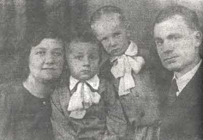 Иллюстрация к книге — Неизвестный Люлька. &quot;Пламенные сердца&quot; гения [i_009.jpg]